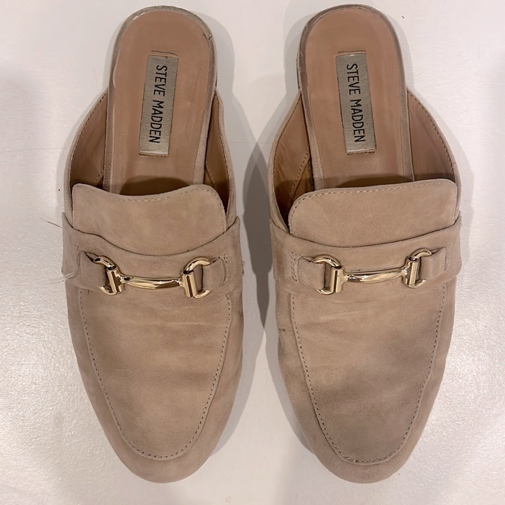 Steve Madden Suede Mules in Tan